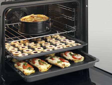 Духовой шкаф Electrolux OPEA4554X купить за 195&nbsp;000 ₽ в Москве с доставкой по РФ