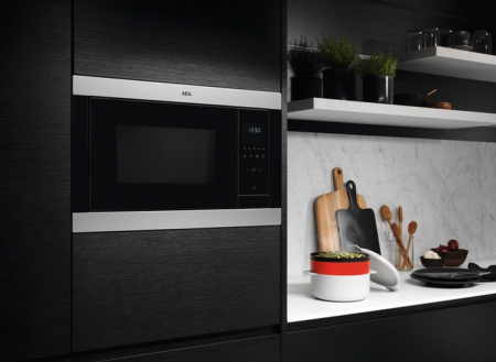 Встраиваемая микроволновая печь AEG MSB2547D-M купить за 53&nbsp;700 ₽ в Москве с доставкой по РФ