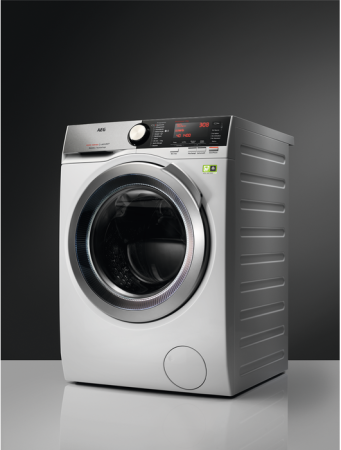 Стиральная машина AEG L8FEC68SR купить за 55&nbsp;900 ₽ в Москве с доставкой по РФ