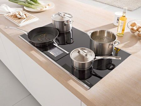 Индукционная варочная панель Miele KM6395 - купить онлайн, цена 392 200 ₽, стоимость доставки по МСК и РФ от 300 рублей, заказать сейчас! Индукционная варочная панель Miele KM6395 купить за 392 200 ₽ в Москве с доставкой по РФ