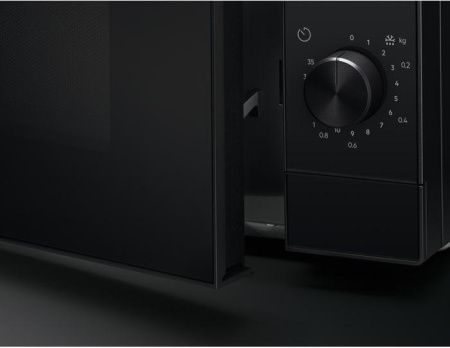 Микроволновая печь Electrolux EMZ421MMK купить за 37&nbsp;000 ₽ в Москве с доставкой по РФ