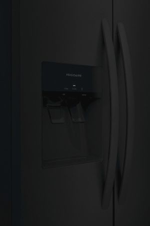 Холодильник Frigidaire FRSS2323AB - купить онлайн, цена 99 990 ₽, стоимость доставки по МСК и РФ от 300 рублей, заказать сейчас! Холодильник Frigidaire FRSS2323AB купить за 99 990 ₽ в Москве с доставкой по РФ