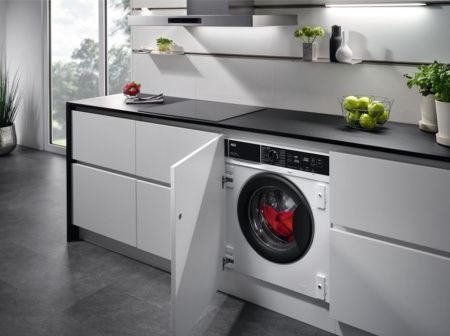 Стиральная машина AEG L7FNE48SI купить за 81&nbsp;900 ₽ в Москве с доставкой по РФ