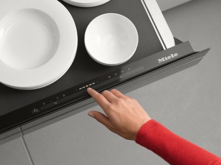 Подогреватель Miele ESW 7010 OBSW купить за 136&nbsp;500 ₽ в Москве с доставкой по РФ