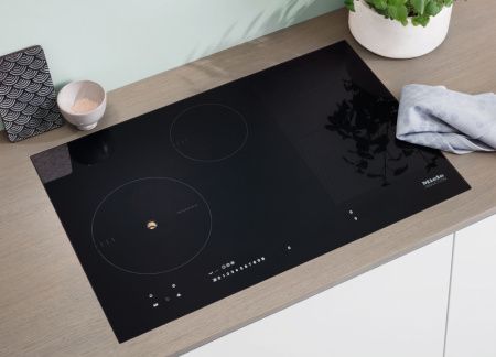 Индукционная варочная панель Miele KM 6839 купить за 327&nbsp;500 ₽ в Москве с доставкой по РФ