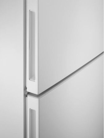 Холодильник Electrolux LNC7ME32W2 купить за 75&nbsp;940 ₽ в Москве с доставкой по РФ