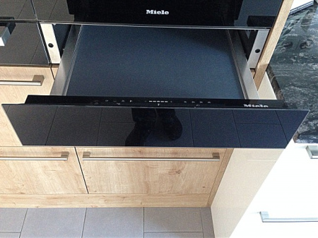 Подогреватель посуды Miele ESW6214 OBSW купить за 184&nbsp;250 ₽ в Москве с доставкой по РФ