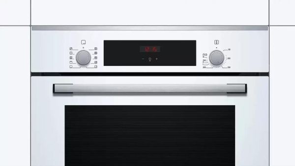 Духовой шкаф Bosch HBF254EW0R - купить за 98&nbsp;685.36 ₽ в Москве с доставкой по РФ