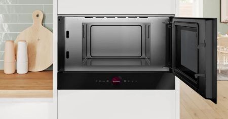 Встраиваемая микроволновая печь Bosch BFR7221B1 купить за 106&nbsp;880.48 ₽ в Москве с доставкой по РФ