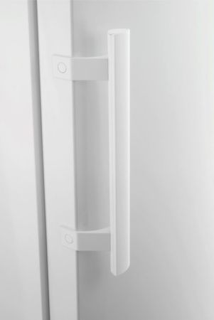 Холодильник Electrolux ERF 3307 AOW купить за 108&nbsp;800 ₽ в Москве с доставкой по РФ